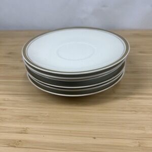 1 Vintage Warwick‎ China Saucer 5.5" White with Gold Trim USA (4 available)